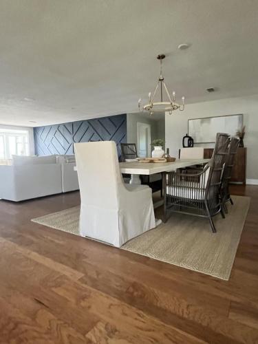 Faciliteiten, Spacious 3BR home with private pool and water views in Yulee Easy access to Amelia Island in Yulee
