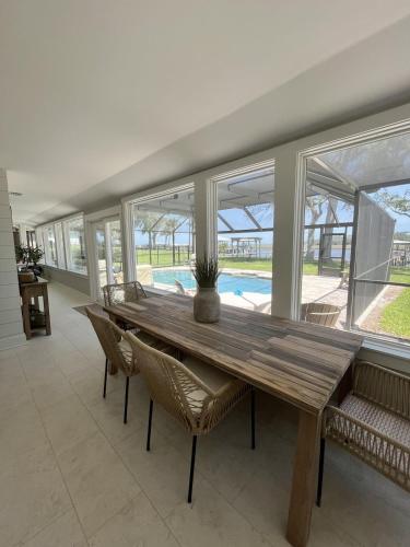 Faciliteiten, Spacious 3BR home with private pool and water views in Yulee Easy access to Amelia Island in Yulee