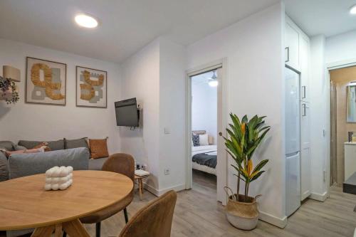 Refurbished apartment next to the Royal Palace Madrid