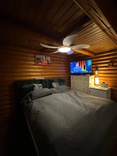 Gemütliche Blockhütte in Wiennähe in Zöfing, Österreich