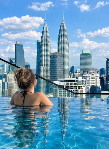 The Luxe & Colony KLCC By Comfort Dwellings in Chowkit / Putra WTC