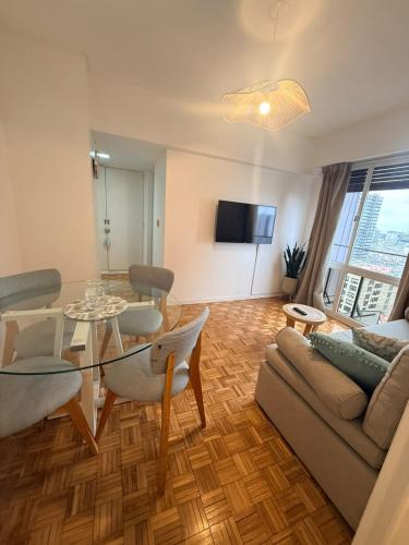 SELIZ SUITES LUMINOSO, CON COCHERA para Auto Mediano o Pequeño como adicional, Buenos Aires (fotografie 4)
