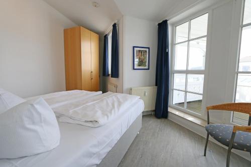 Seepark Sellin Haus Monchgut Fewo 703 Rugen Price Address