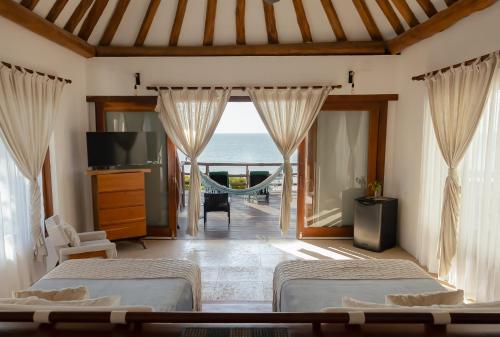 2 double beds