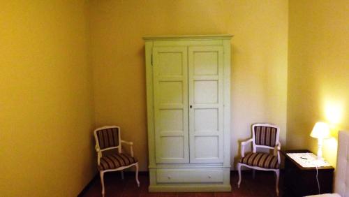 Three-Bedroom House image 2
