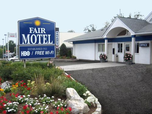 Fair Motel in Upper Saddle River, USA