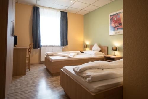 Rheinauer Hof - Das Hotel am Riedweg - main image