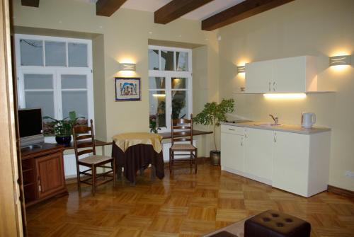 Pilies Apartments - image 9
