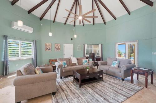 Paradise Palms STX Luxury 3BR Waterfront Villa in St. Croix
