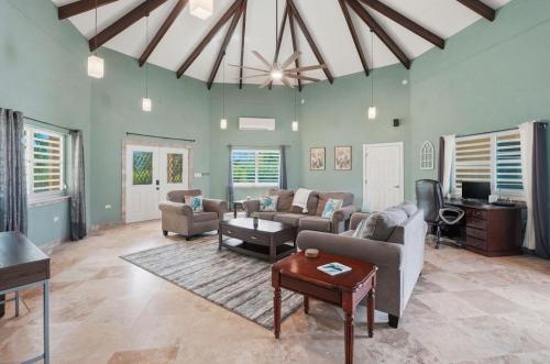 Paradise Palms STX Luxury 3BR Waterfront Villa in St. Croix
