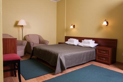 Mini-hotel on Geroiv Energetykiv Street 18, Kiev
