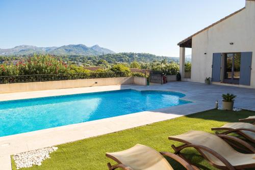 Bail mobilité - Villa avec 4 ch piscine & vue - Location, gîte - La Penne-sur-Huveaune