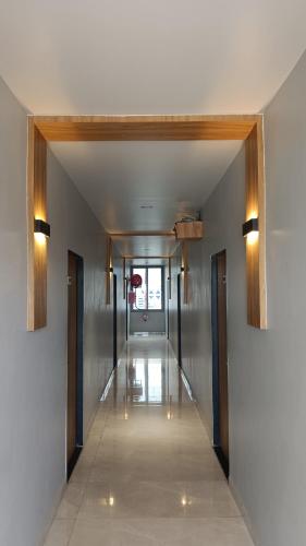 Hotel Tirth