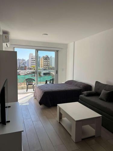 Studio con amenities zona Hospital Italiamo 47