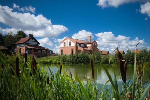 Folwark Miłkowiec - Hotel - Gołębiewo