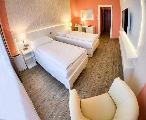 Anti-allergic Double or Twin Room with Access to public Relax Centre