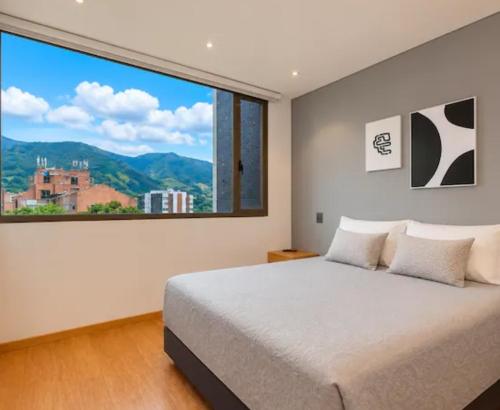 Apartamento fresco y amplio, hermosa vista Poblado Medellin