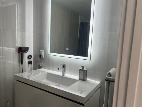GuestHouse G7 Pasadena