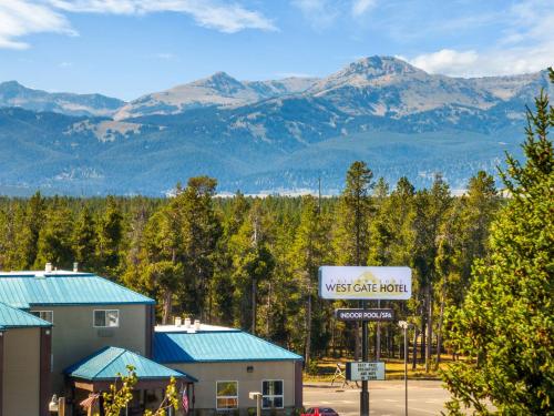 Yellowstone West Gate Hotel