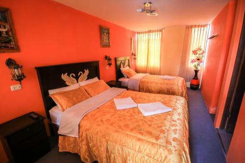 2 twin beds