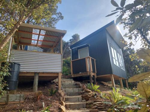 Endeavour View Eco Cabin in Endeavour Inlet