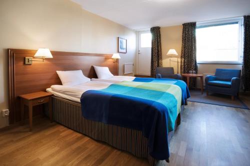 1 queen bed