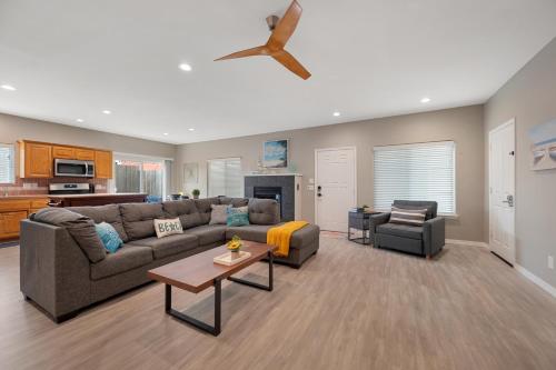 Multi Family! 2 min walk to Beach! EV Charger! in Oceano (CA)