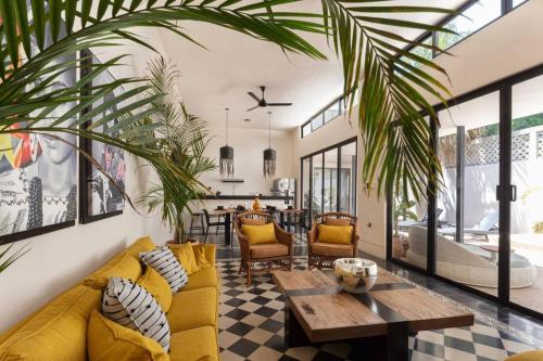 Casa Xooch, Restored Colonial Gem in Downtown Merida