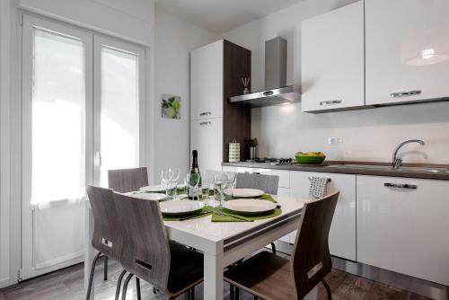 StayEasy Filzi11 - 3 Bedrooms, 2 baths - Central Station, Milán (fotografie 7)