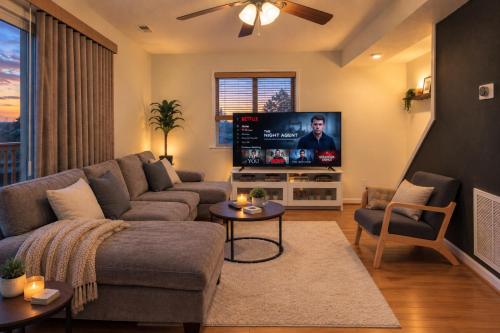 מתקני המלון, Cozy 3BR Retreat ll Perfect for Families & Groups in פרונט רויאל(וי אי)