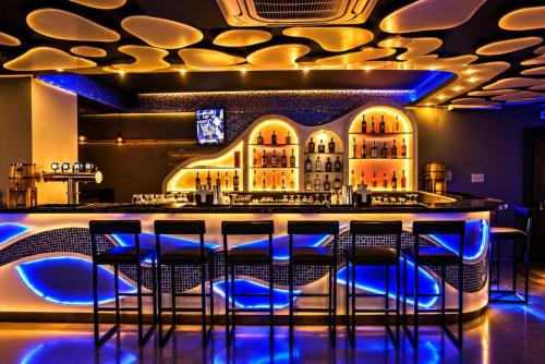 Bar/lounge, Days Inn & Suites by Wyndham Bengaluru Whitefield in Krishnarajapura