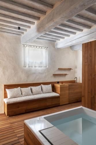 Spa, Agriturismo Borgo d'Asso in 聖焦萬尼達索