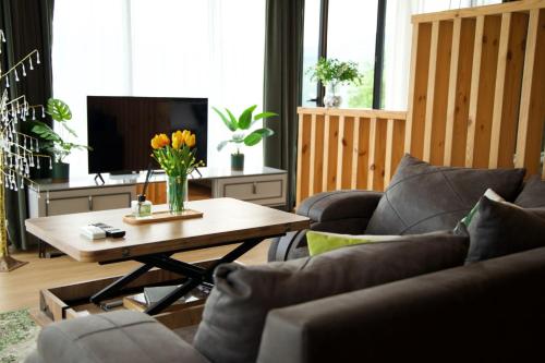 Eco Elegance in Acharistskali