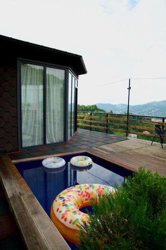 Eco Elegance in Acharistskali