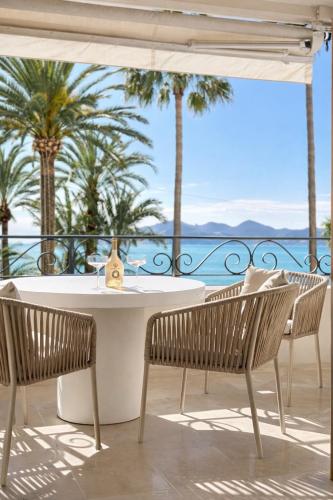 Luxury Suite with Sea View on La Croisette