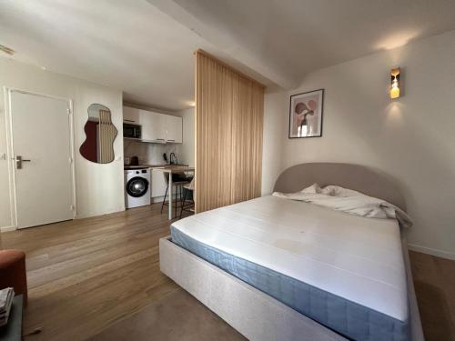 The Hidden Suite Sevres