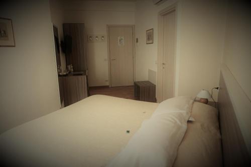 B&B I Tetti di Siena Room Type - Budget Double or Twin Room with Garden View B&B I Tetti di Siena Room Type - Budget Double or Twin Room with Garden View