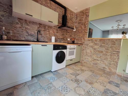 Kitchen, CHALET Cubo de las Monjas in Nava del Rey