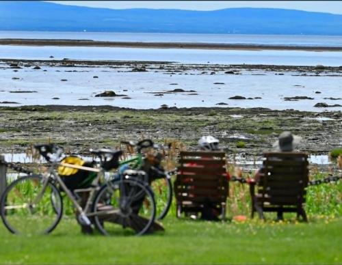 Omgivelser, Équipage 30-31 avec piscine chauffée (Equipage 30-31 avec piscine chauffee) in Isle-Aux-Coudres (QC)