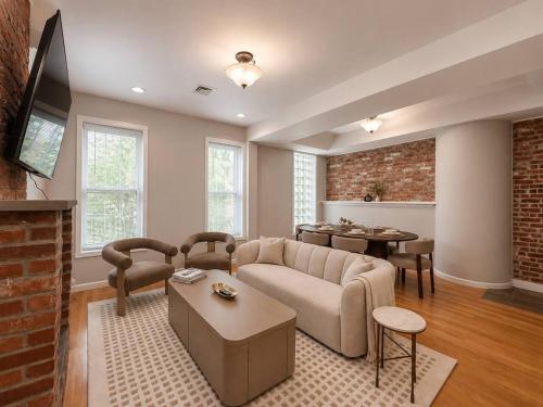 Walk to Yale & Downtown | New Haven Stay