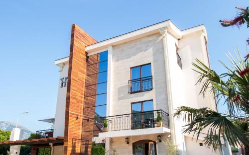 Hotel Helada, Tivat