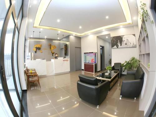 . Jun Hotel Shanxi Linfen Hongdong County Dahuaishu Xungen Jizhuyuan