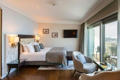 1 queen bed