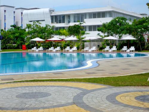 Fitness center, Nunia Inn Bandara Jakarta near Bungaaaaa