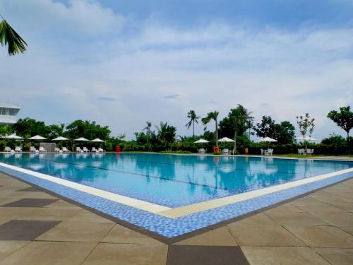 Fitness center, Nunia Inn Bandara Jakarta near Bungaaaaa