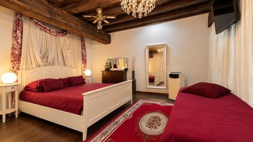 LOFT SARAGOZZA GIPSY in centro vicino a Piazza Maggiore