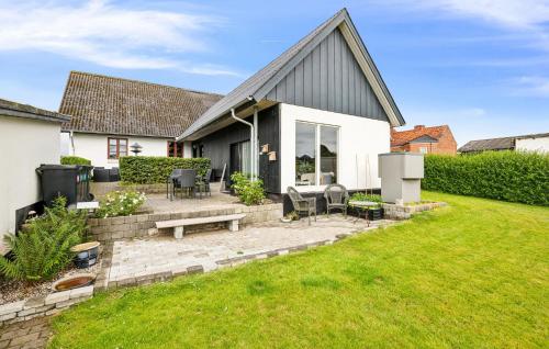 5 Bedroom Amazing Home In Farsø