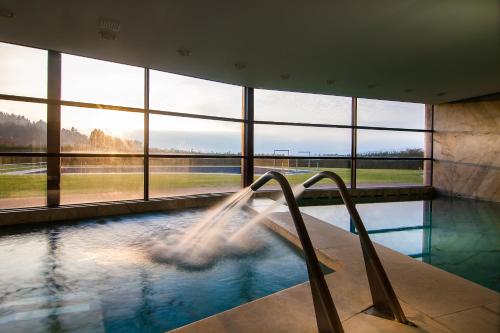 جاكوزي, Paraiso Villas & Spa in Sao Jorge