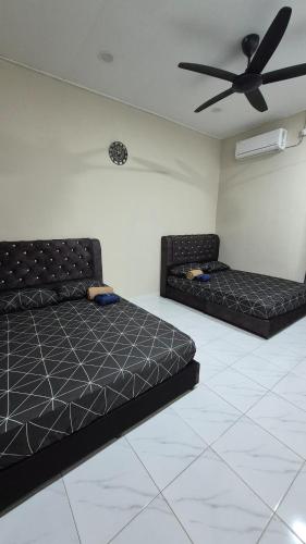 D'Pantai Roomstay Chendering in Pandak Beach