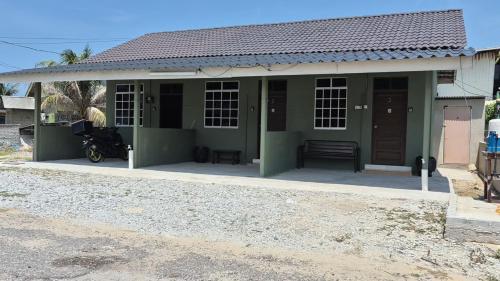 D'Pantai Roomstay Chendering in Pandak Beach